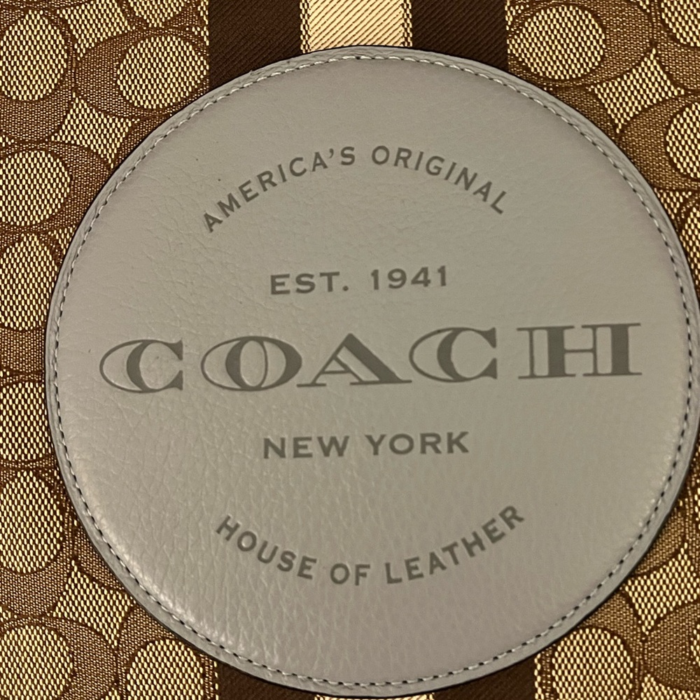 NEW Coach Tote Bag with Coach Symbol on the front. 4 compartments inside. - Picture 10 of 16